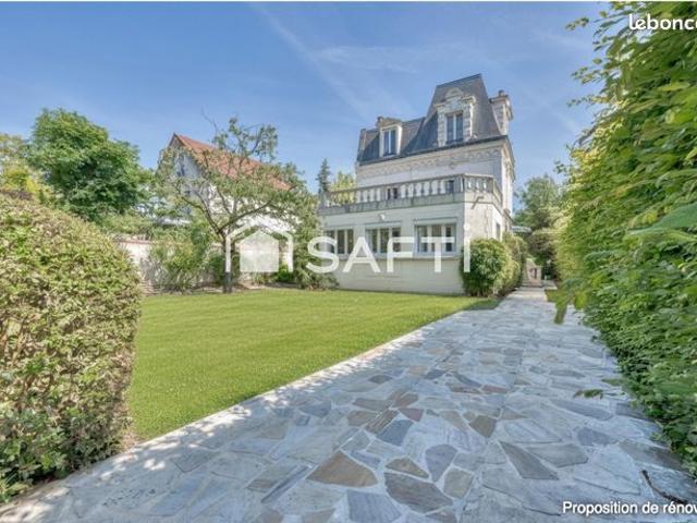 Maison 8 pièces 275 m²