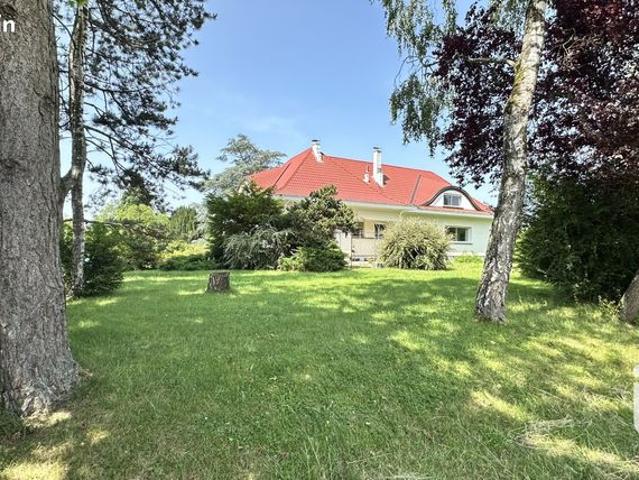 Maison 8 pièces 275 m²