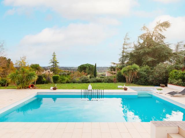 Maison 8 pièces 276 m²