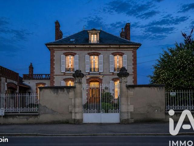 Maison 8 pièces 276 m²