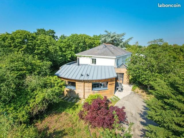 Maison 8 pièces 276 m²