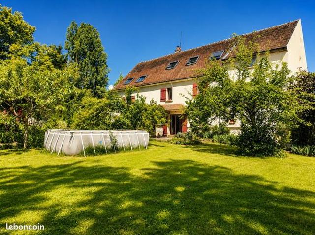 Maison 8 pièces 276 m²