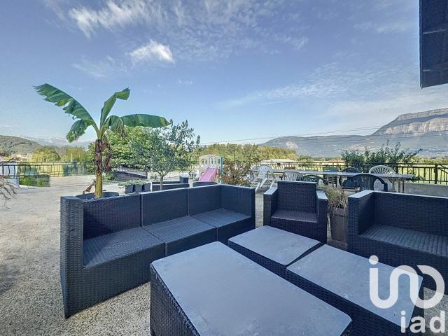 Maison 8 pièces 277 m²