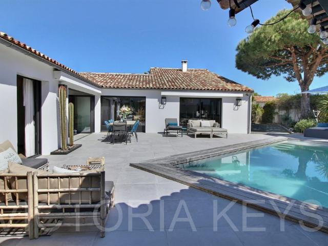 Maison 8 pièces 277 m²