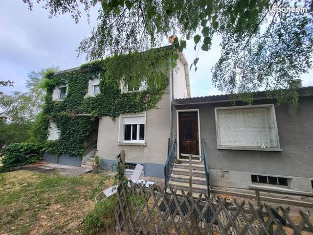 Maison 8 pièces 277 m²