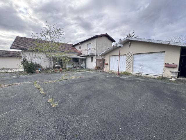 Maison 8 pièces 278 m²