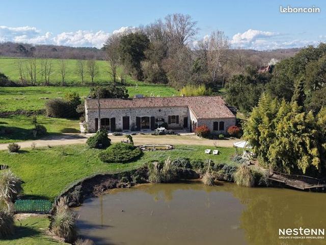 Maison 8 pièces 278 m²