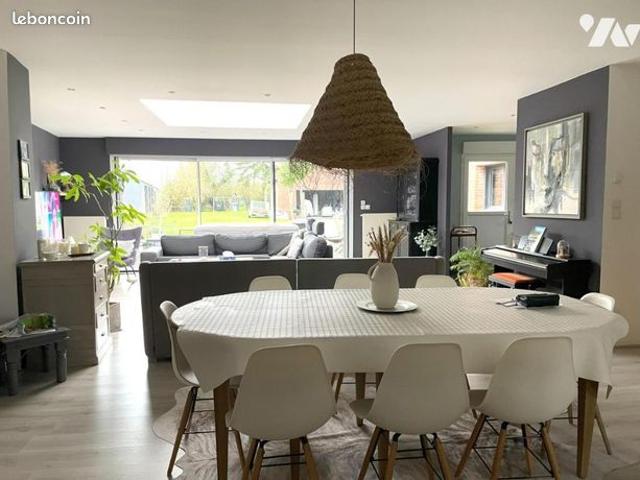 Maison 8 pièces 278 m²
