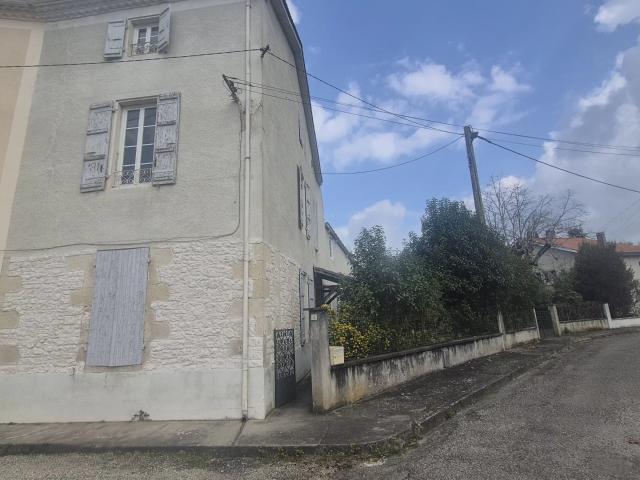 Maison 8 pièces 279 m²