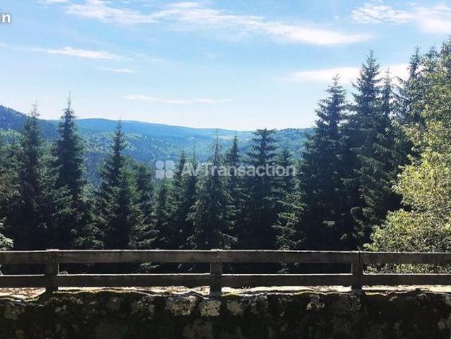 Maison 8 pièces 270 m²