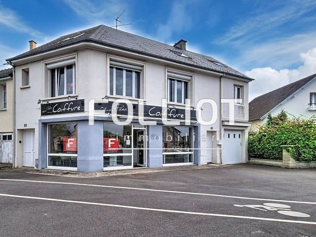 Maison 8 pièces 270 m²