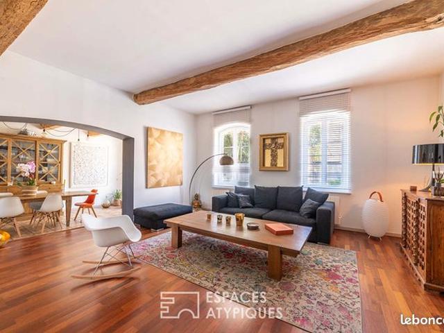 Maison 8 pièces 270 m²