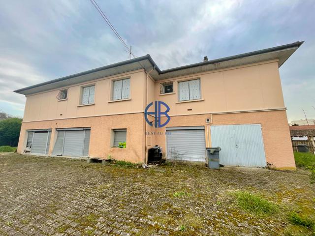 Maison 8 pièces 270 m²