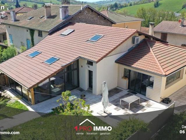 Maison 8 pièces 270 m²