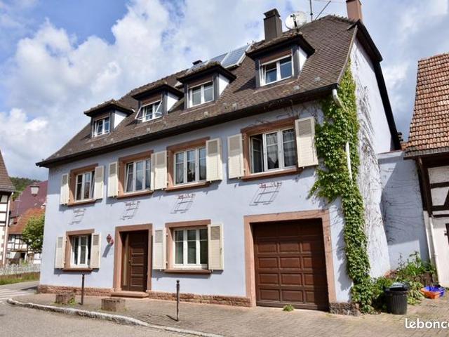 Maison 8 pièces 270 m²