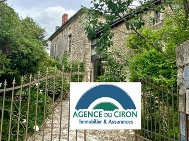 Maison 8 pièces 270 m²