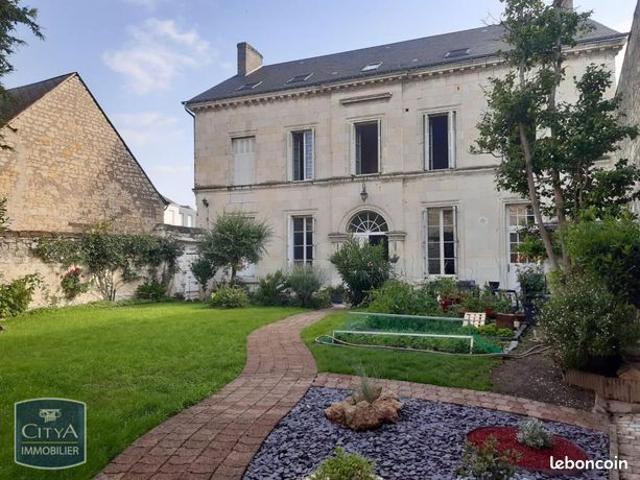 Maison 8 pièces 270 m²