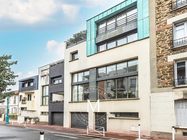 Maison 8 pièces 270 m²