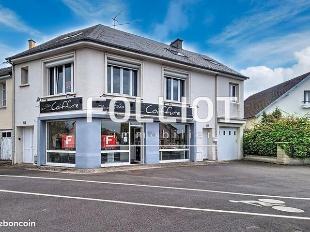 Maison 8 pièces 270 m²
