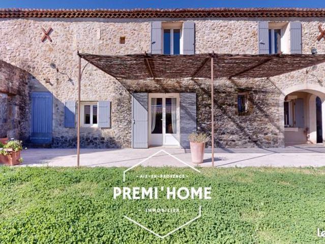Maison 8 pièces 270 m²