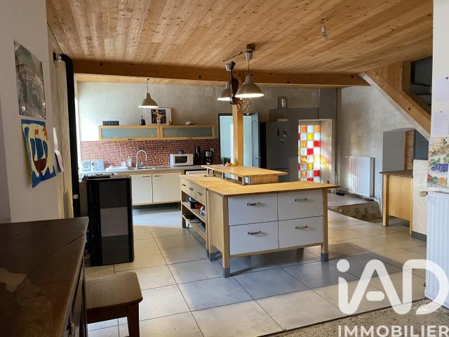 Maison 8 pièces 270 m²
