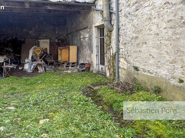 Maison 8 pièces 270 m²