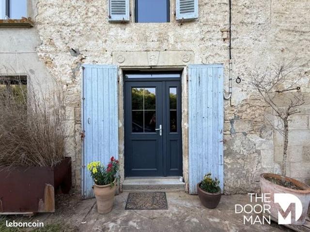 Maison 8 pièces 270 m²