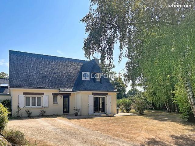 Maison 8 pièces 271 m²