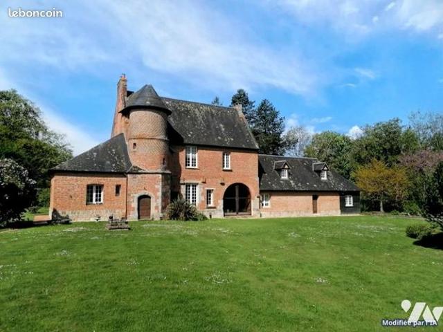 Maison 8 pièces 271 m²