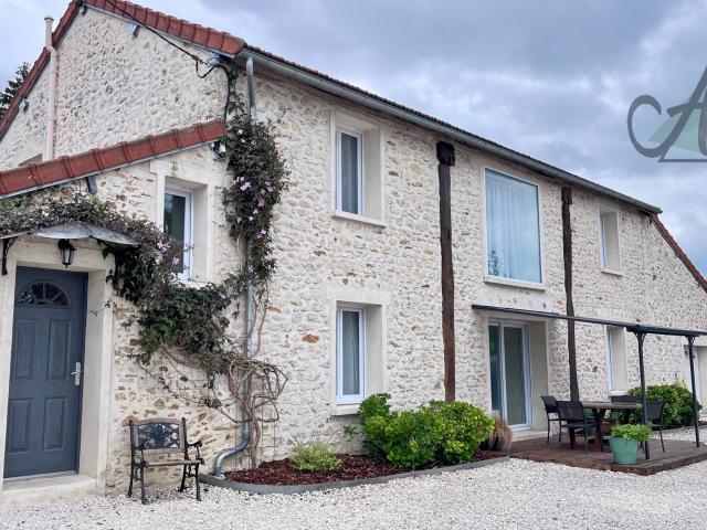Maison 8 pièces 272 m²