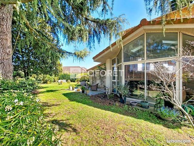 Maison 8 pièces 272 m²