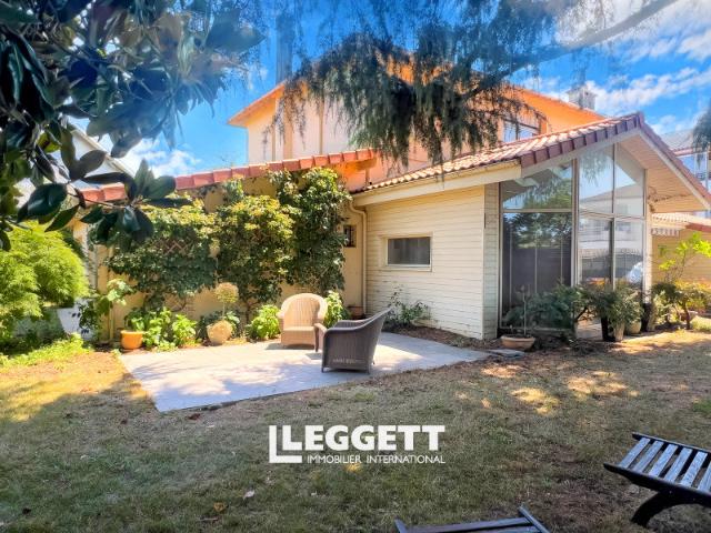 Maison 8 pièces 272 m²