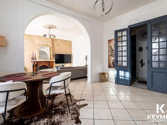 Maison 8 pièces 272 m²