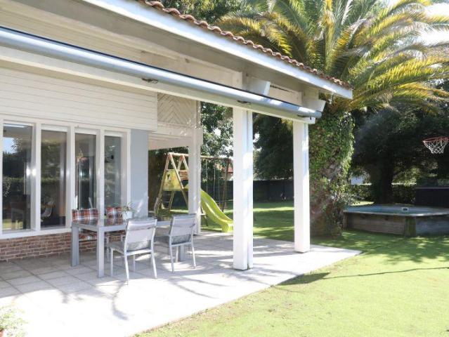 Maison 8 pièces 273 m²