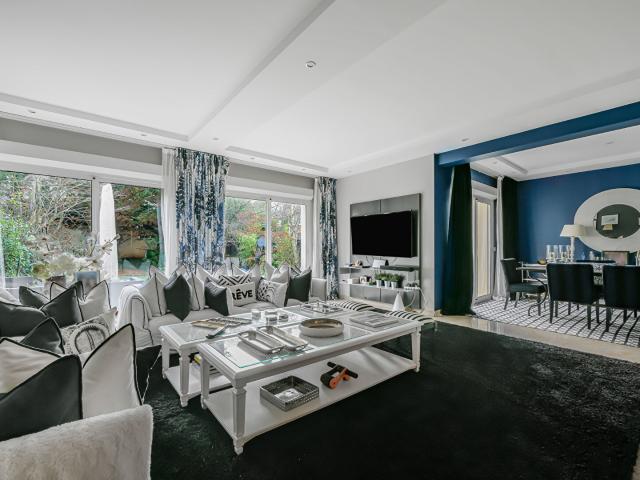 Maison 8 pièces 273 m²
