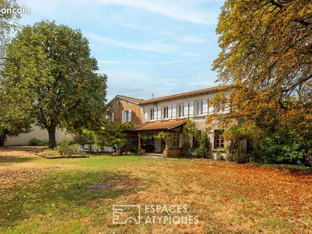 Maison 8 pièces 273 m²