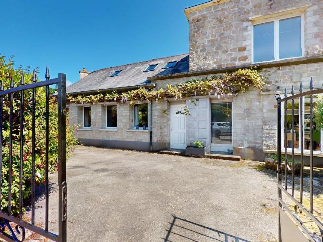Maison 8 pièces 273 m²