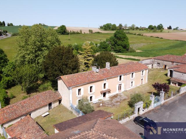 Maison 8 pièces 284 m²
