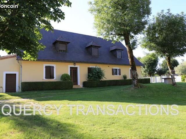 Maison 8 pièces 284 m²