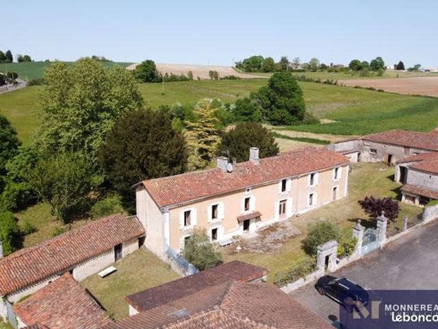 Maison 8 pièces 284 m²