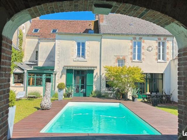Maison 8 pièces 285 m²