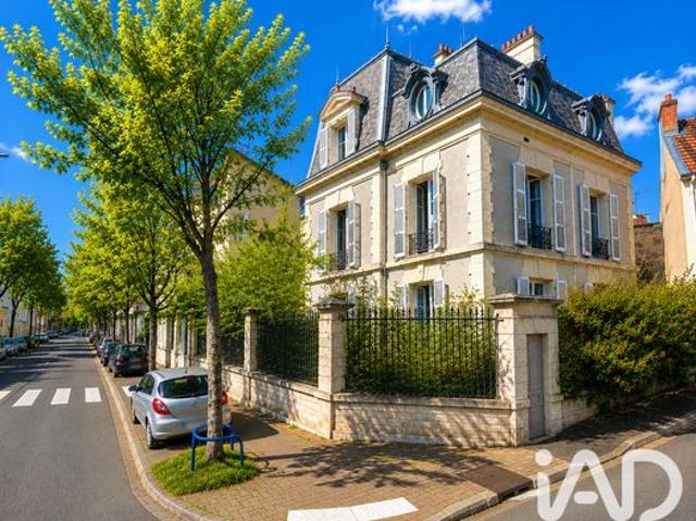 Maison 8 pièces 285 m²