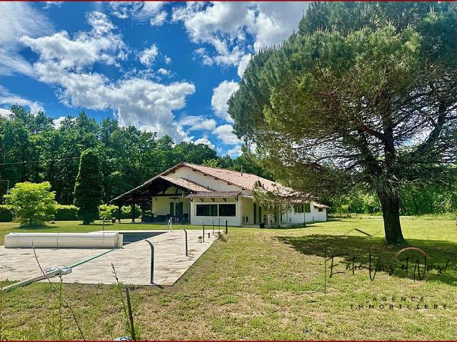 Maison 8 pièces 285 m²