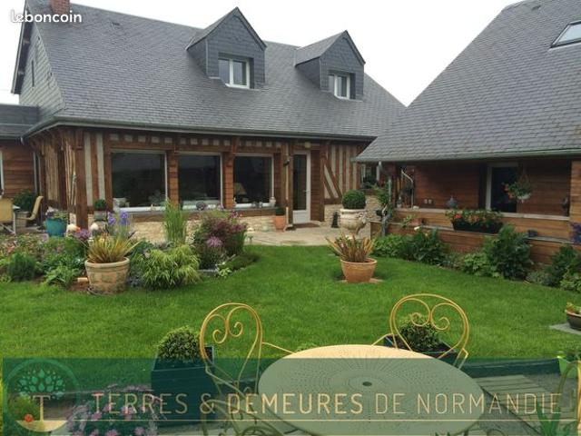 Maison 8 pièces 285 m²