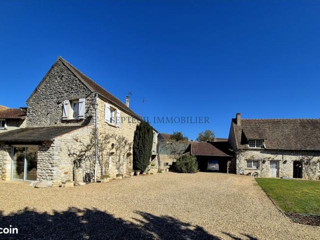 Maison 8 pièces 285 m²