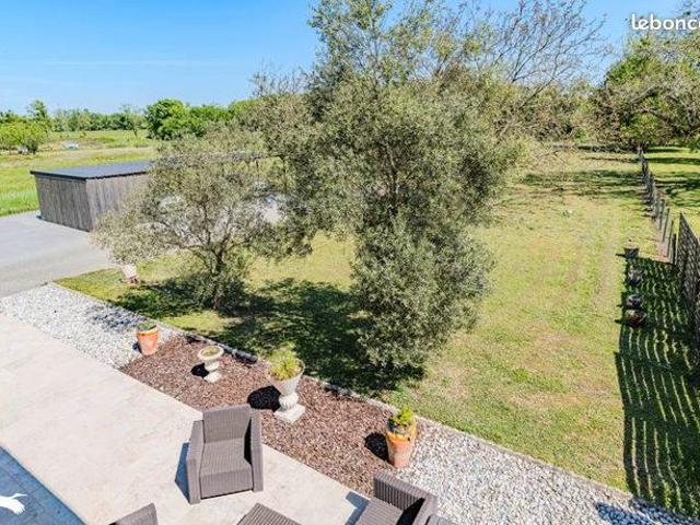 Maison 8 pièces 285 m²