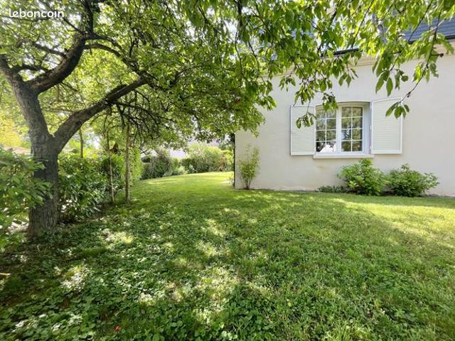 Maison 8 pièces 286 m²