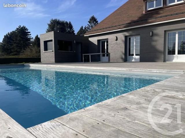 Maison 8 pièces 286 m²