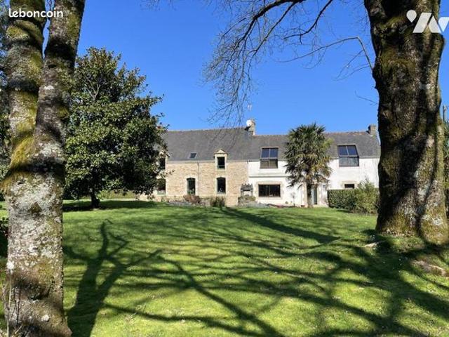Maison 8 pièces 286 m²