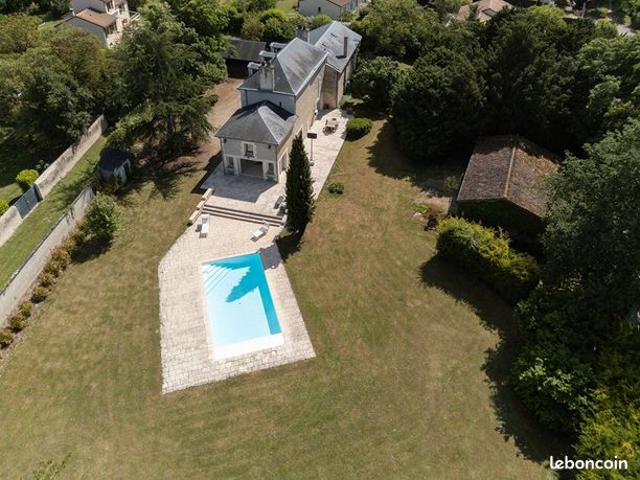 Maison 8 pièces 287 m²